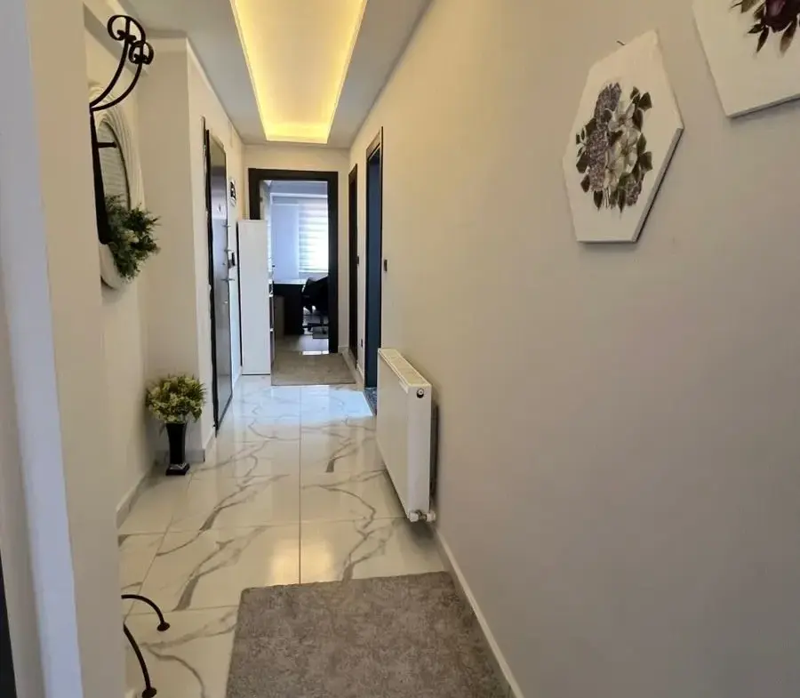 MERKEZDE EŞYALI KİRALIK DAİRE