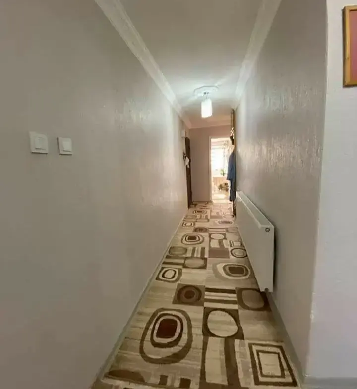 TURGUTALP MAHALLESİ HELVACI DURAĞI CİVARINDA SATILIK DAİRE
