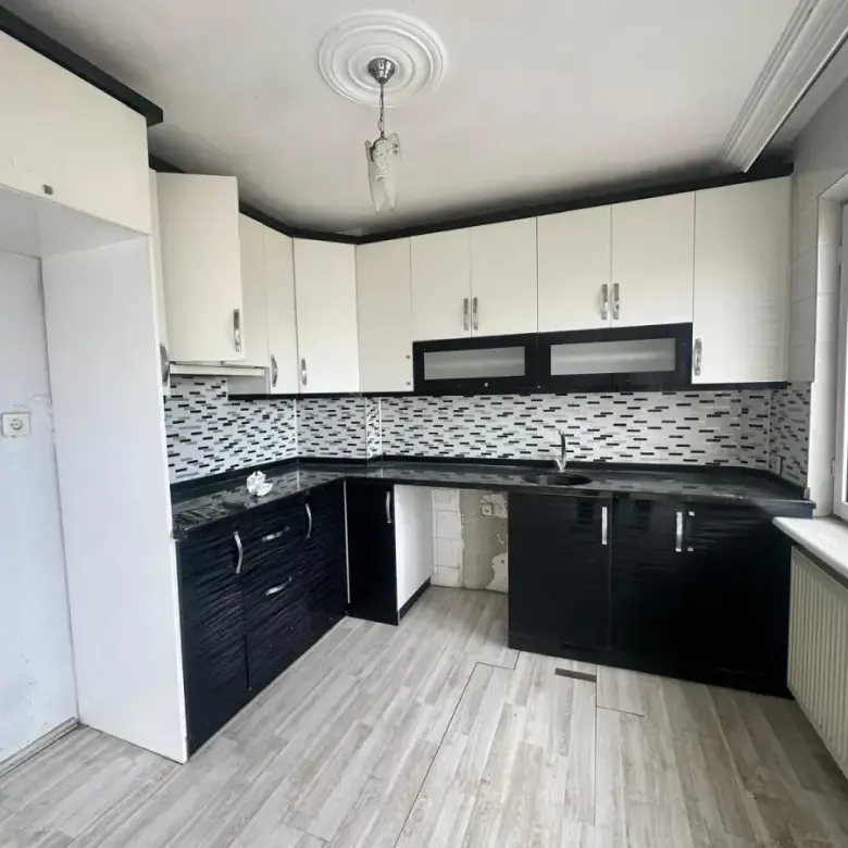 ÇORBACI AZİZ CİVARI SICAKSULU KİRALIK DAİRE