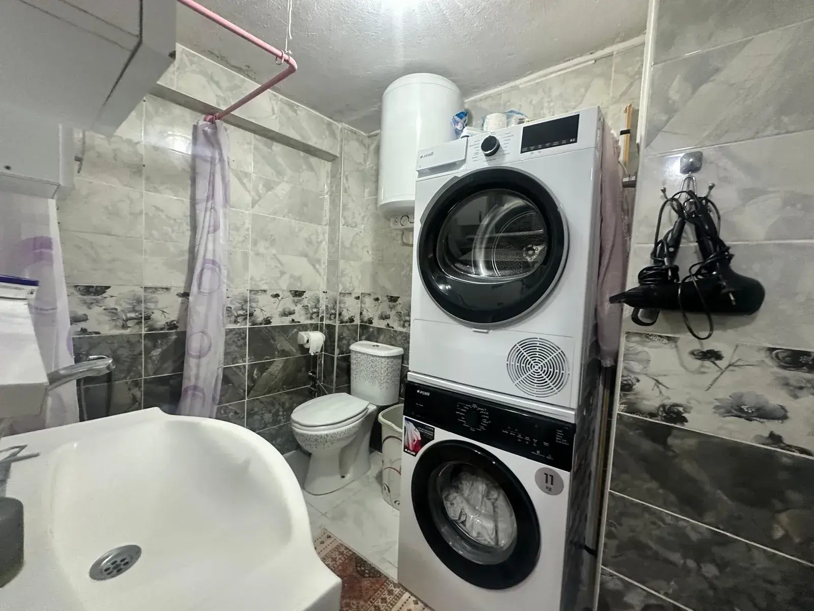 HÜRRİYET MAHALLESİ BÜYÜK MİGROS ALTINDA SATILIK DAİRE
