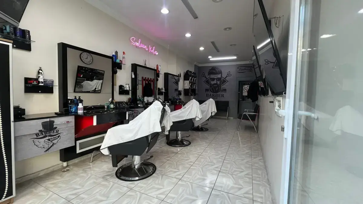 KUBBELİ CAMİ CİVARI ACİL SATILIK DÜKKAN
