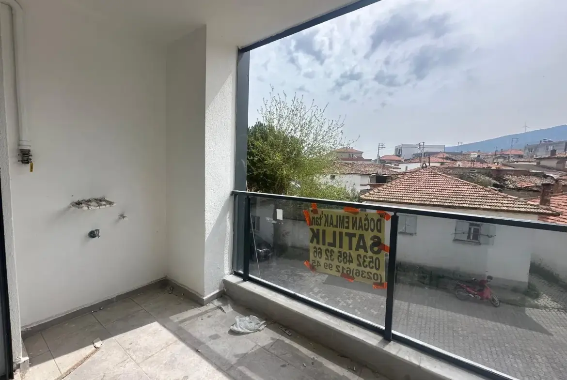 İZMİR KINIK'DA SATILIK SIFIR DAİRE
