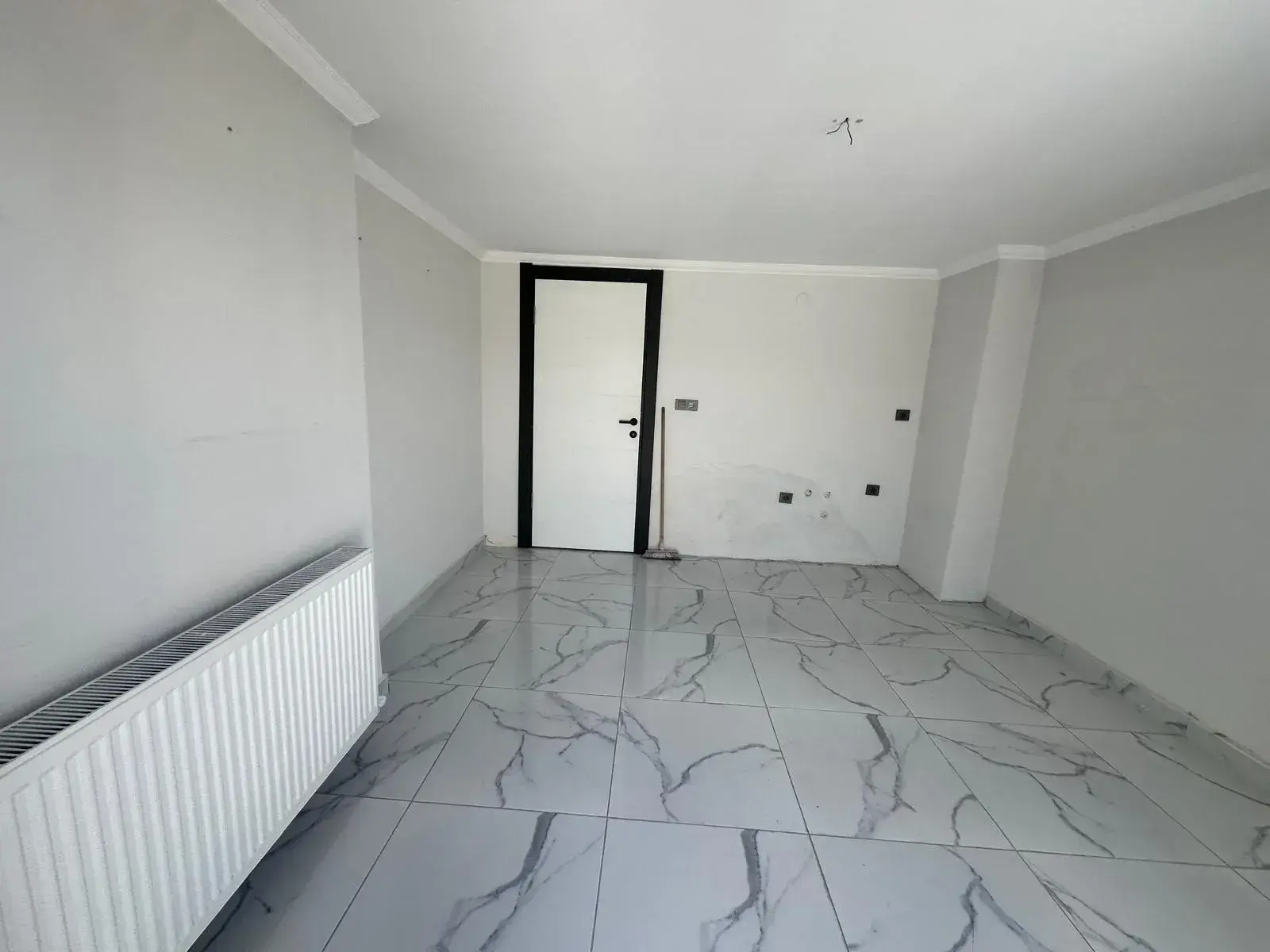 MERKEZDE BEŞYOLDA SARI HOCA AŞ EVİ CİVARINDA SATILIK DUBLEKS