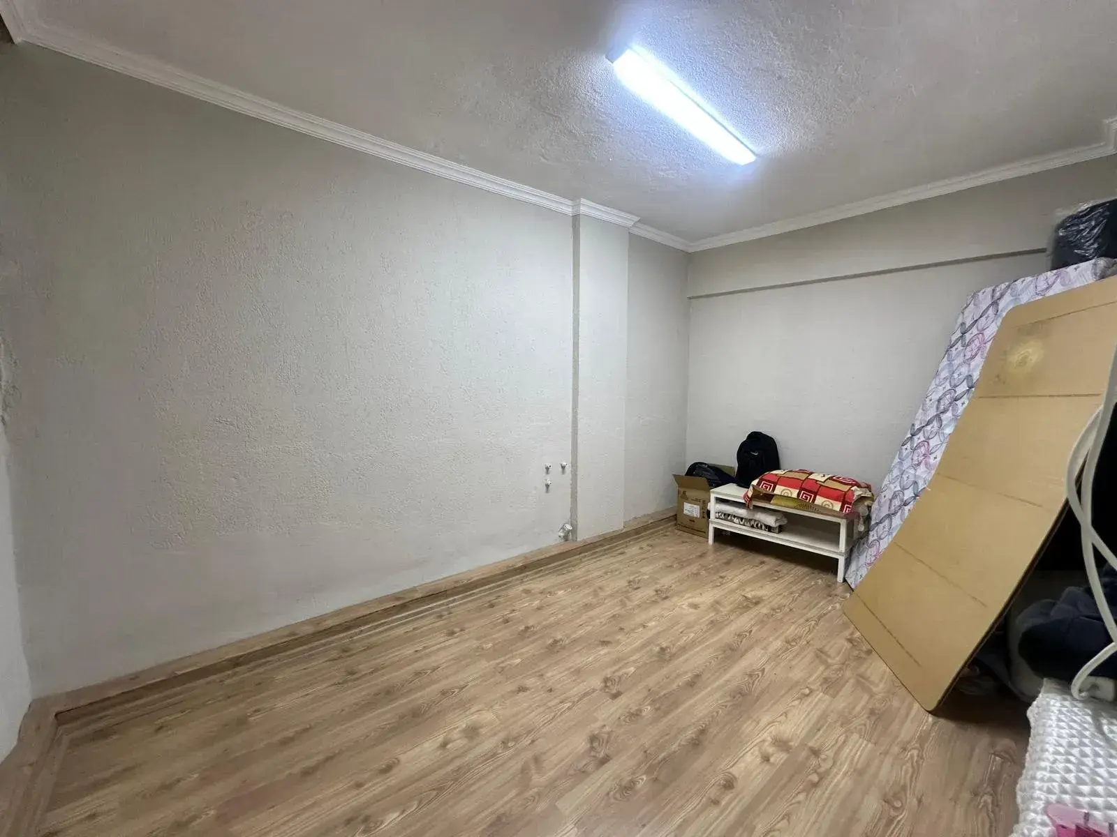 TURGUTALP HELVACI DURAĞI CİVARI SATILIK DAİRE