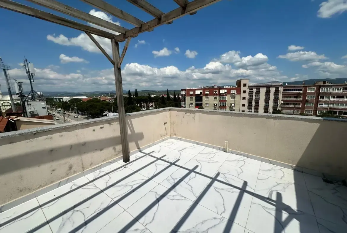 MERKEZDE BEŞYOLDA SARI HOCA AŞ EVİ CİVARINDA SATILIK DUBLEKS