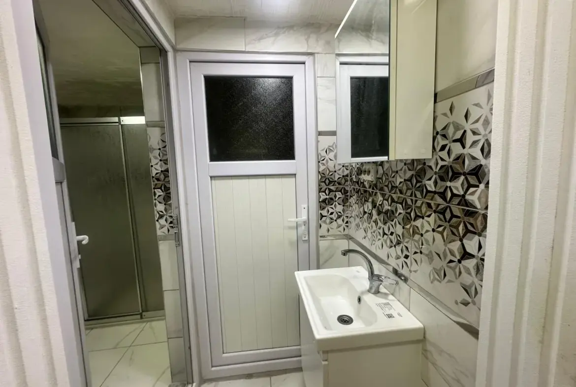 TURGUTALP HELVACI DURAĞI CİVARI SATILIK DAİRE