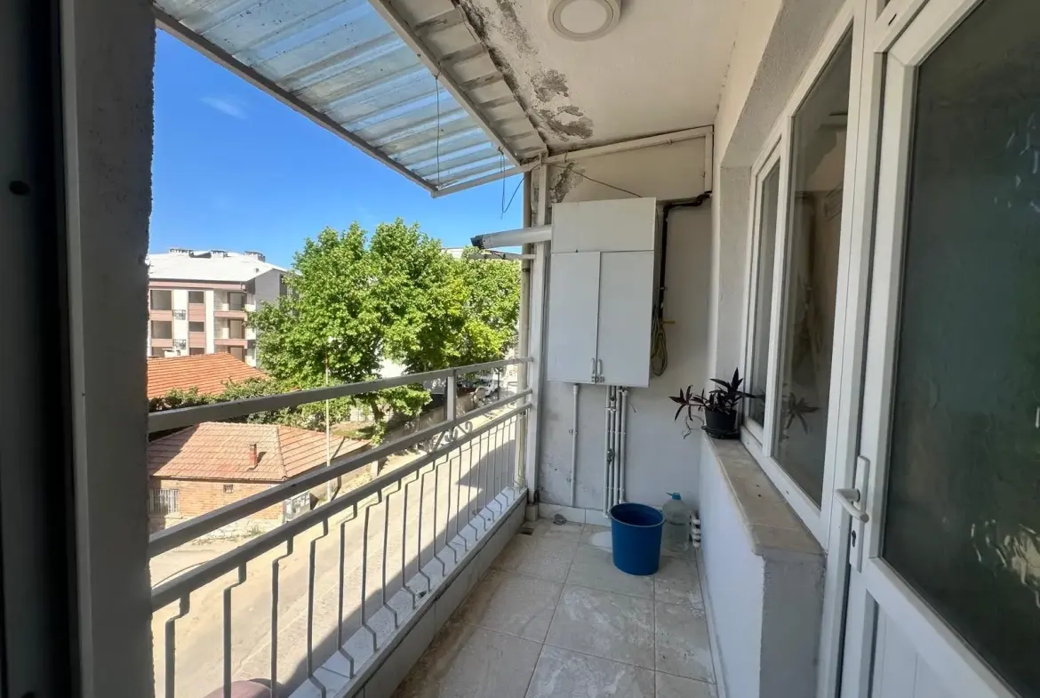 TURGUTALP HELVACI DURAĞI CİVARI SATILIK DAİRE