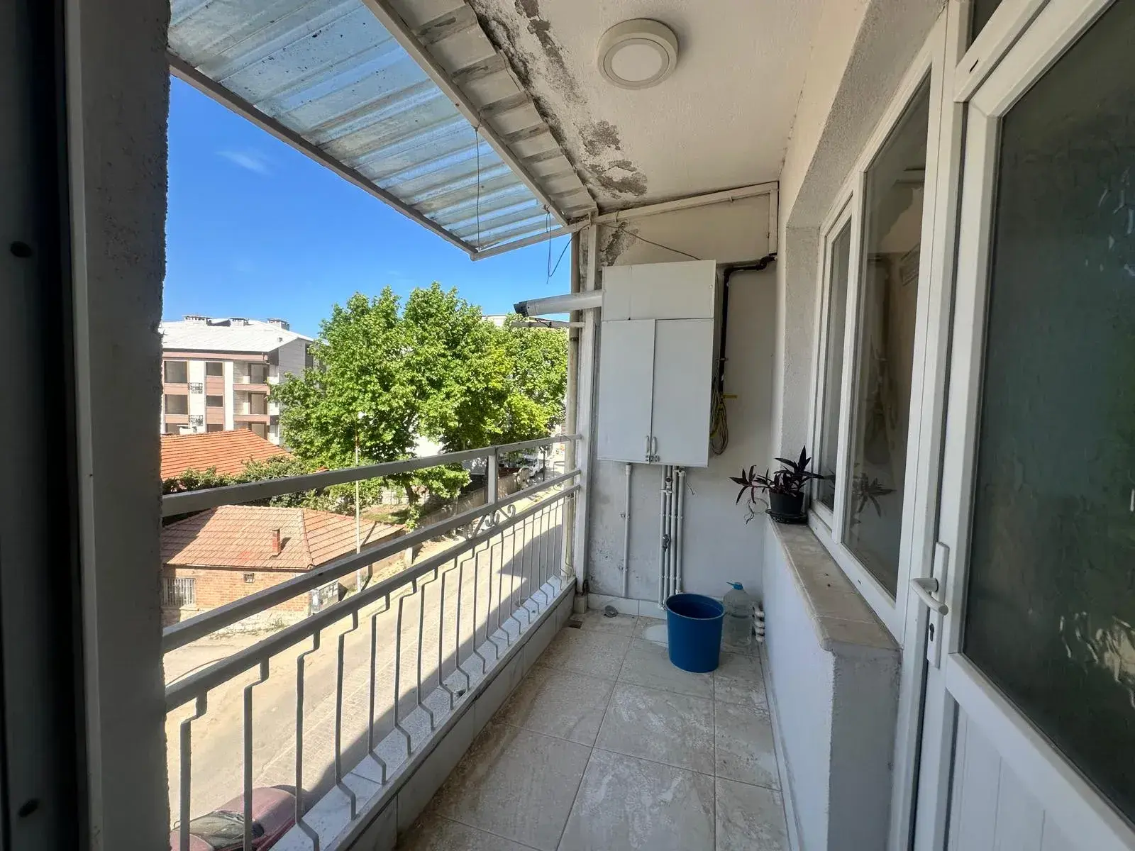 TURGUTALP HELVACI DURAĞI CİVARI SATILIK DAİRE