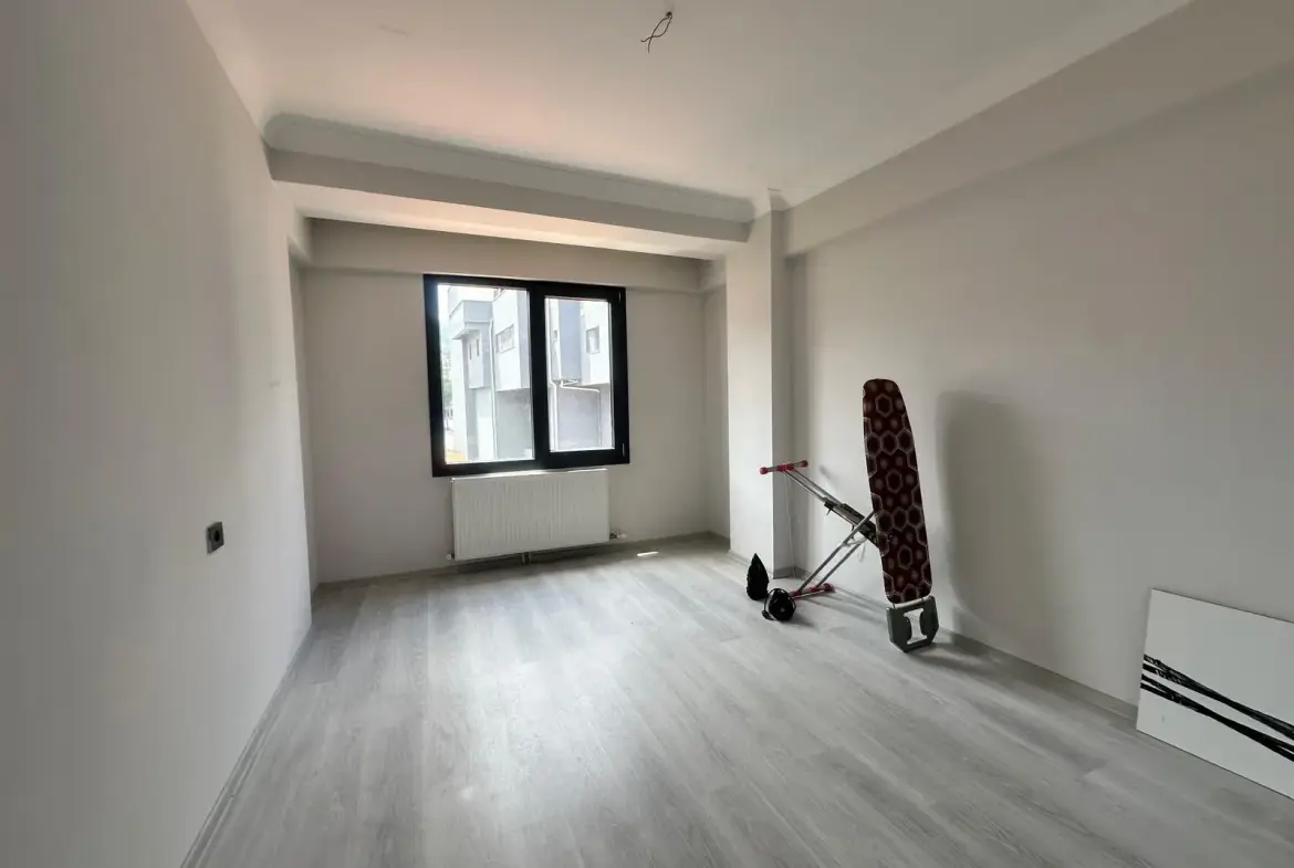 MERKEZDE BEŞYOLDA SARI HOCA AŞ EVİ CİVARINDA SATILIK DUBLEKS