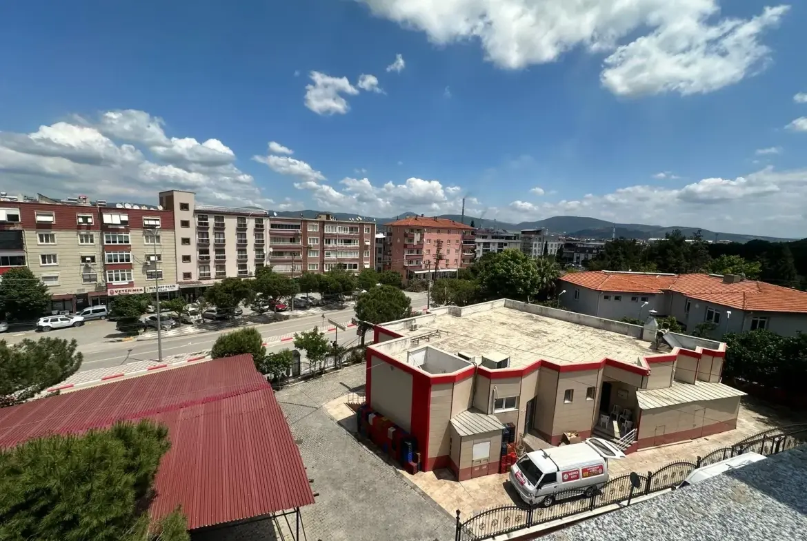 MERKEZDE BEŞYOLDA SARI HOCA AŞ EVİ CİVARINDA SATILIK DUBLEKS