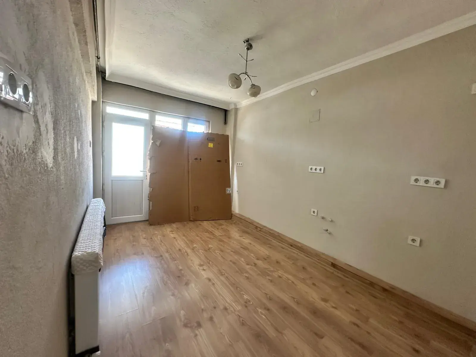 TURGUTALP HELVACI DURAĞI CİVARI SATILIK DAİRE