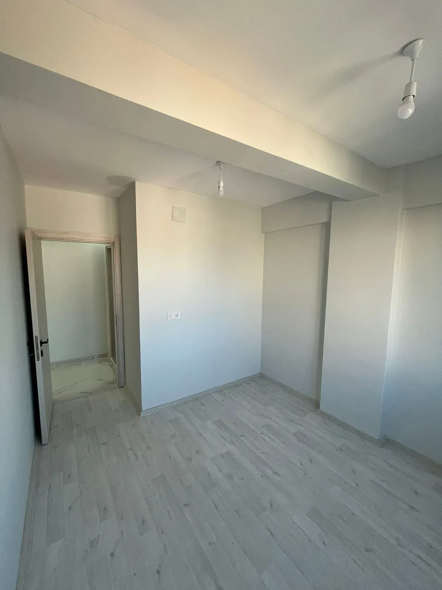 b4b8f5c0-ac74-4d46-9d9e-7fef75b455bb KIRKAĞAÇ 'DA SAAT KULESİ CİVARI SATILIK DAİRE