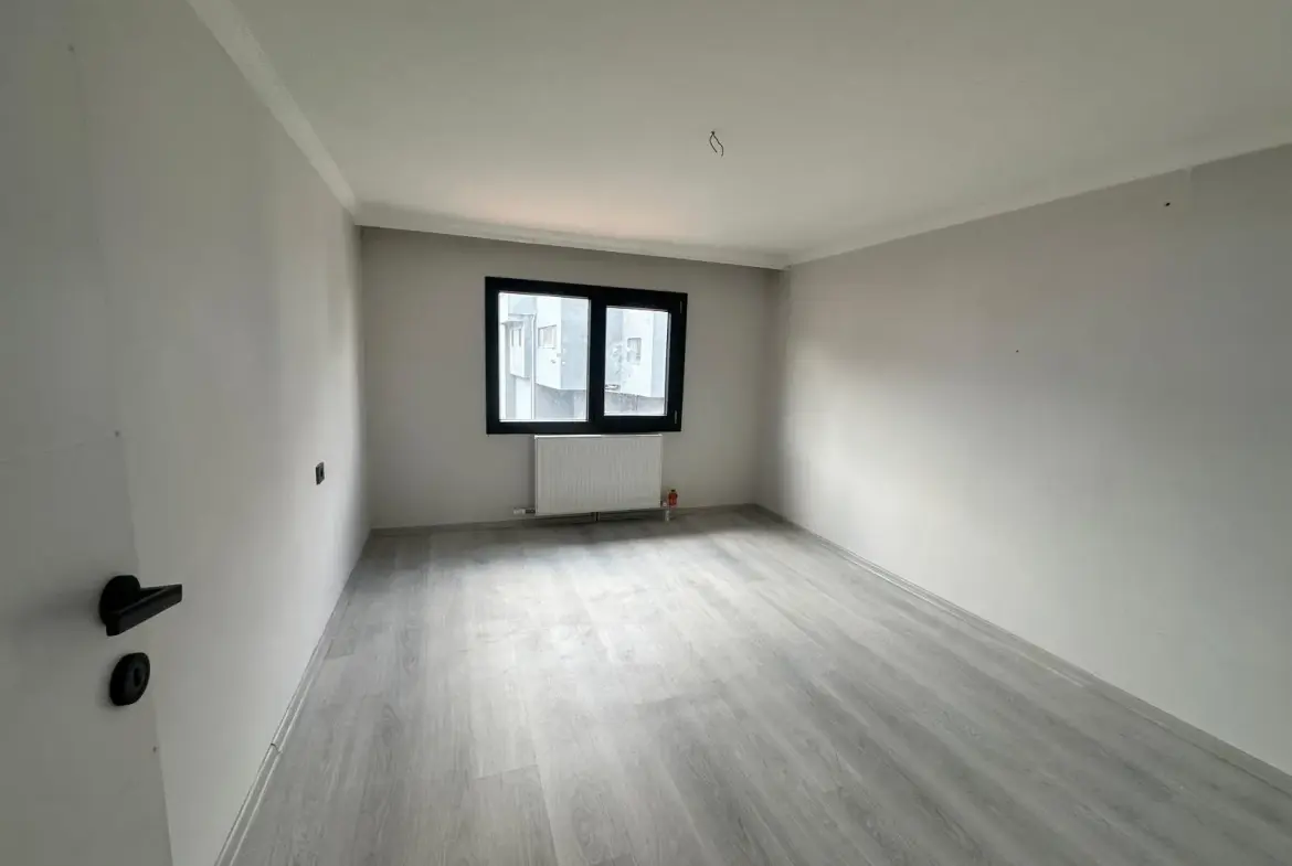 MERKEZDE BEŞYOLDA SARI HOCA AŞ EVİ CİVARINDA SATILIK DUBLEKS