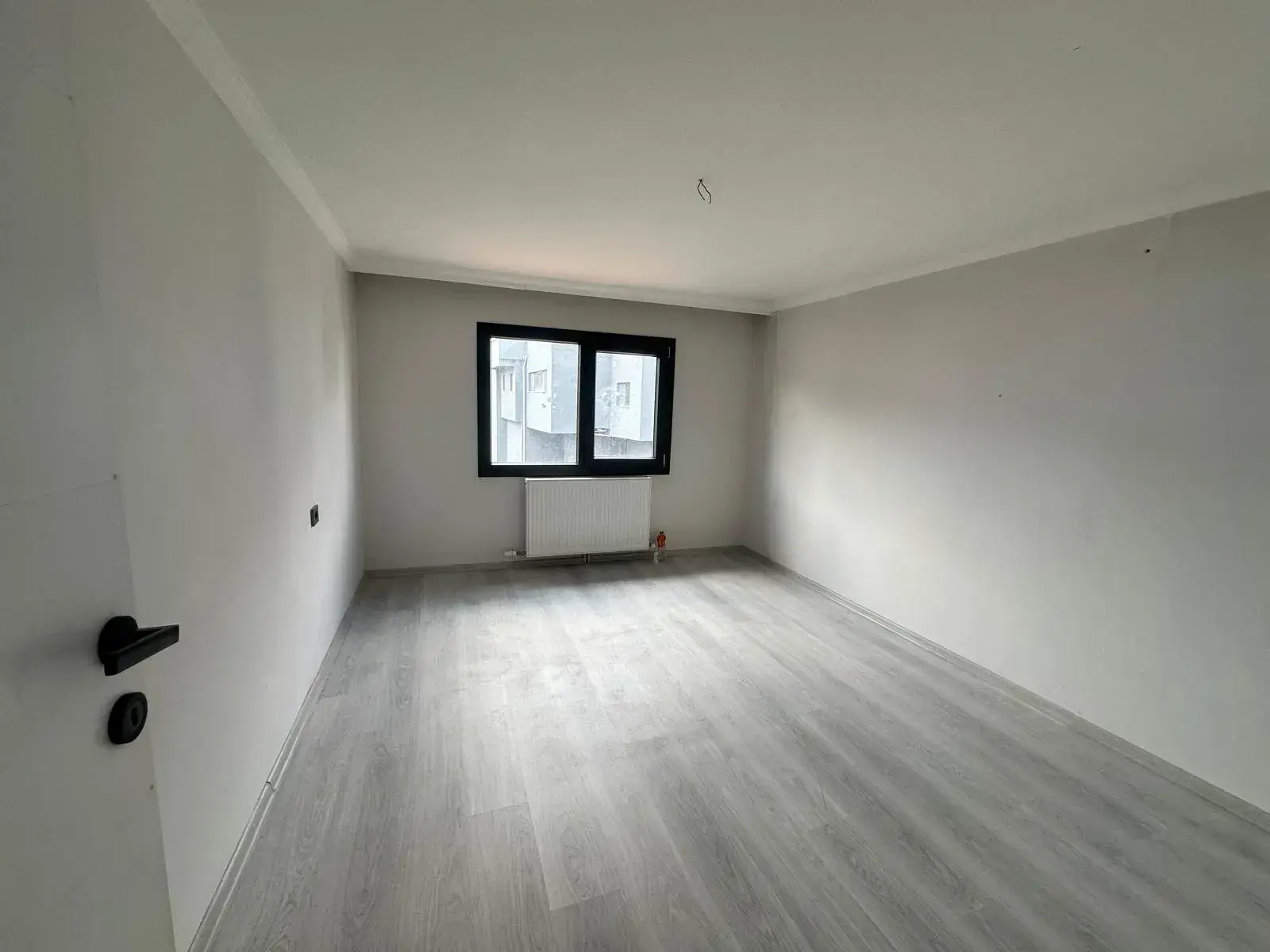 MERKEZDE BEŞYOLDA SARI HOCA AŞ EVİ CİVARINDA SATILIK DUBLEKS