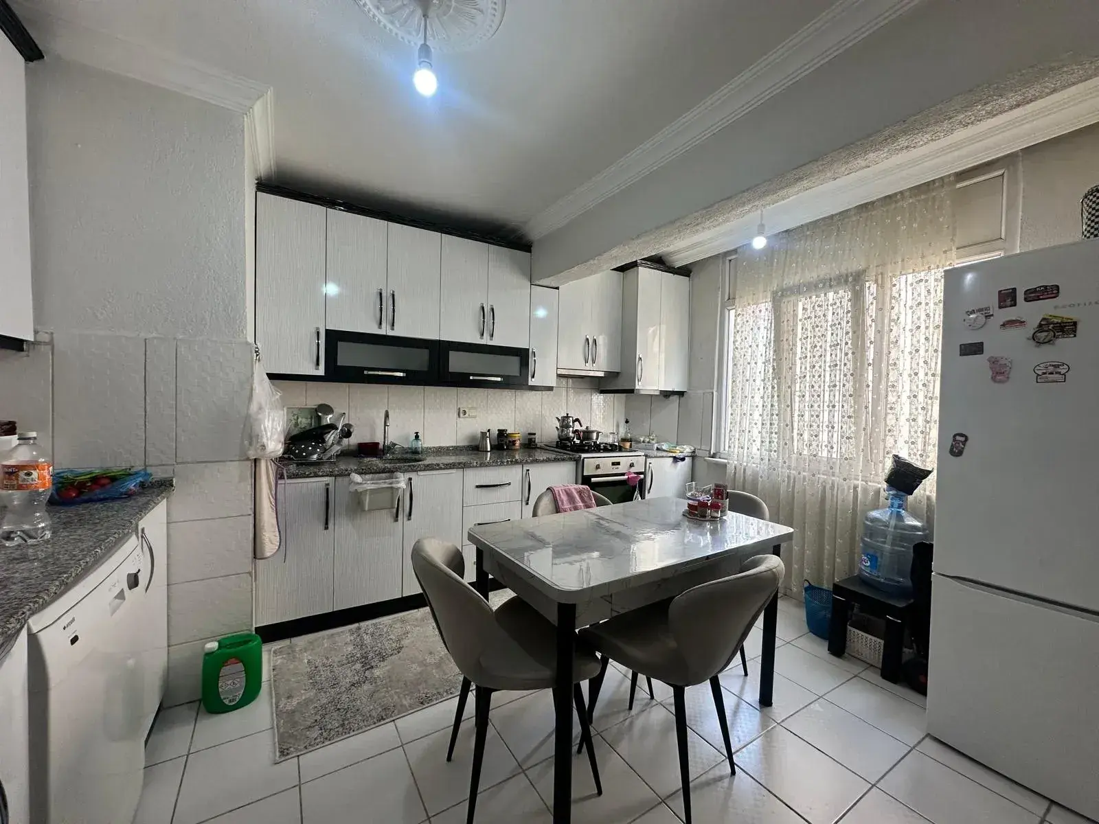 ESKİ POLİS KARAKOLU ALTINDA SATILIK DAİRE