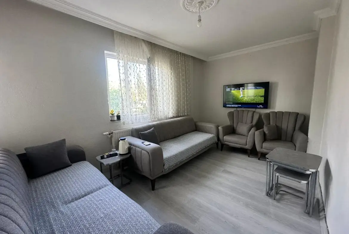 ESKİ POLİS KARAKOLU ALTINDA SATILIK DAİRE