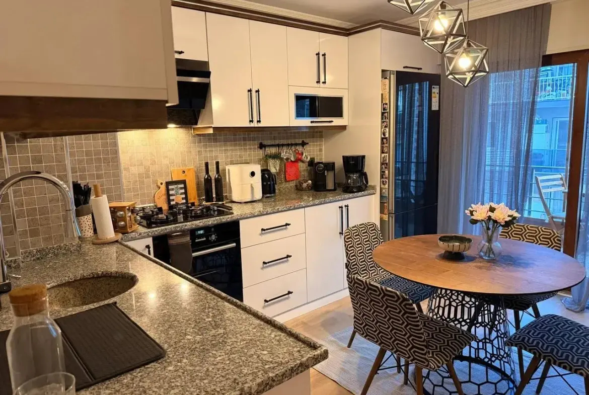 Kurtuluş Mahallesi’nde Merkezi Konumda Satılık 3+1 Daire