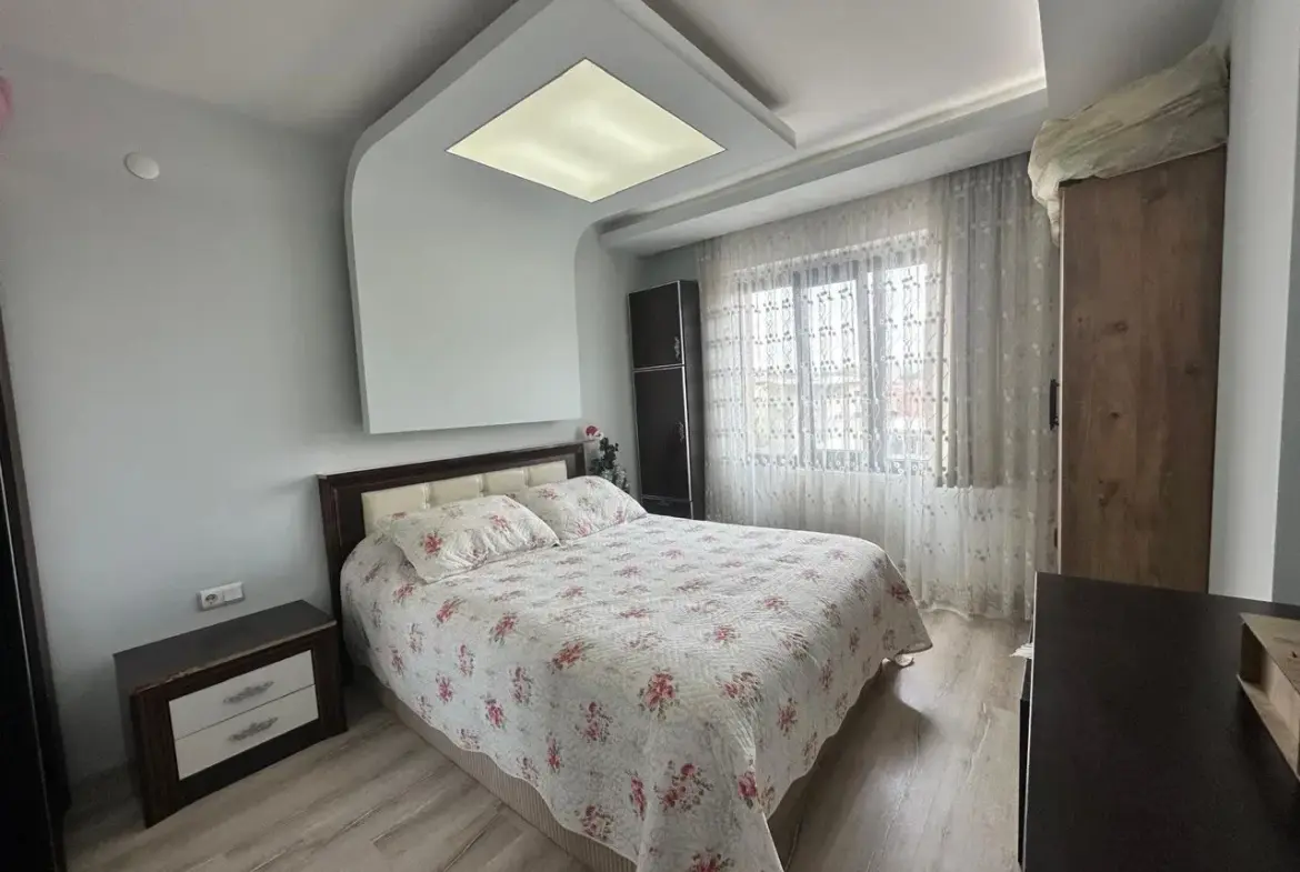 CUMHURİYET MAHALLESİ ONBAŞIOĞLU SİTESİ'NDE SATILIK 3+1 DAİRE