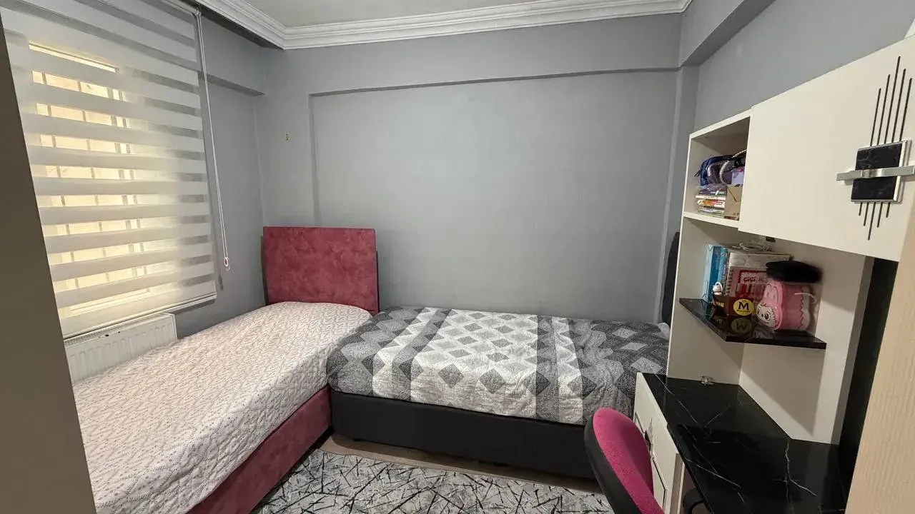 30d385bb-fc53-488f-b208-02a58eb65666 TURGUTALP MAHALLESİ ZORLU TİCARET ÜZERİ SATILIK 2+1 DAİRE