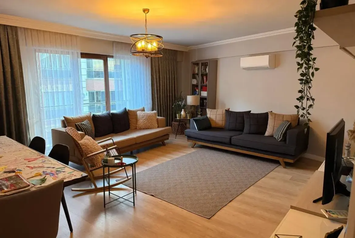 Kurtuluş Mahallesi’nde Merkezi Konumda Satılık 3+1 Daire