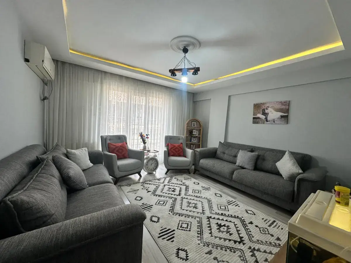 FAİK USTA MEVKİNDE ERENLER CAMİ CİVARI SATILIK DAİRE