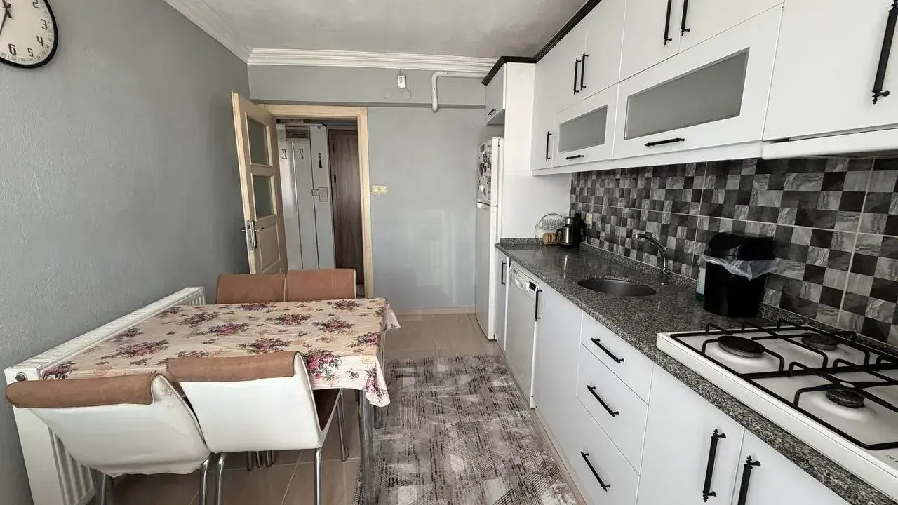 877ab022-22de-416c-9604-86089f504795 TURGUTALP MAHALLESİ ZORLU TİCARET ÜZERİ SATILIK 2+1 DAİRE