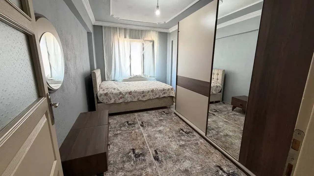 8de88f18-0d16-411f-8374-06732271531c TURGUTALP MAHALLESİ ZORLU TİCARET ÜZERİ SATILIK 2+1 DAİRE