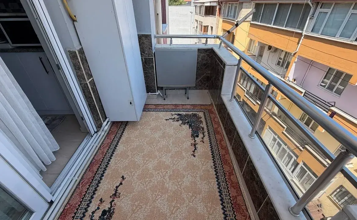 TURGUTALP MAHALLESİ ZORLU TİCARET ÜZERİ SATILIK 2+1 DAİRE