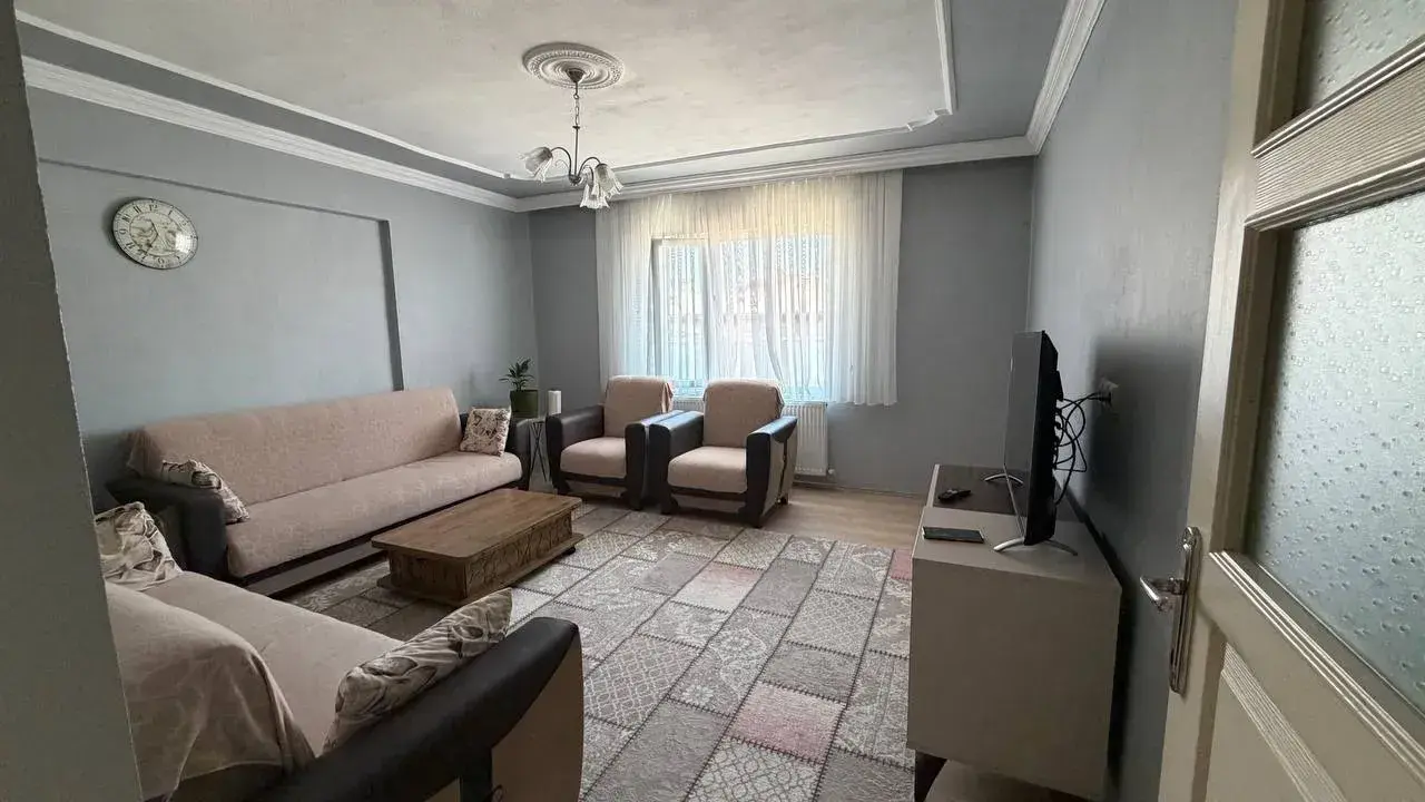 a96d2faf-8b72-4cb9-bdcd-7aaff04748aa TURGUTALP MAHALLESİ ZORLU TİCARET ÜZERİ SATILIK 2+1 DAİRE