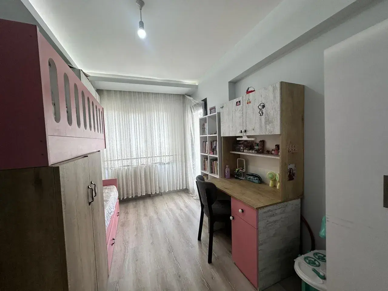 CUMHURİYET MAHALLESİ ONBAŞIOĞLU SİTESİ'NDE SATILIK 3+1 DAİRE