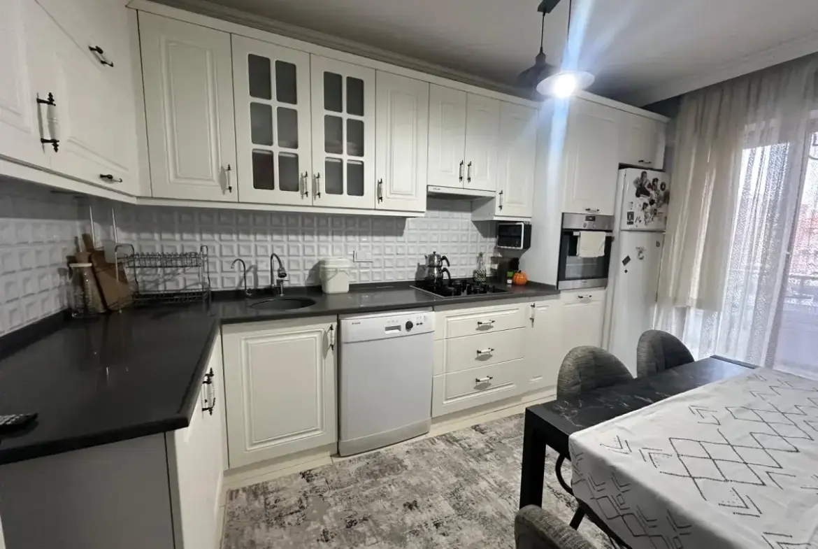 FAİK USTA MEVKİNDE ERENLER CAMİ CİVARI SATILIK DAİRE