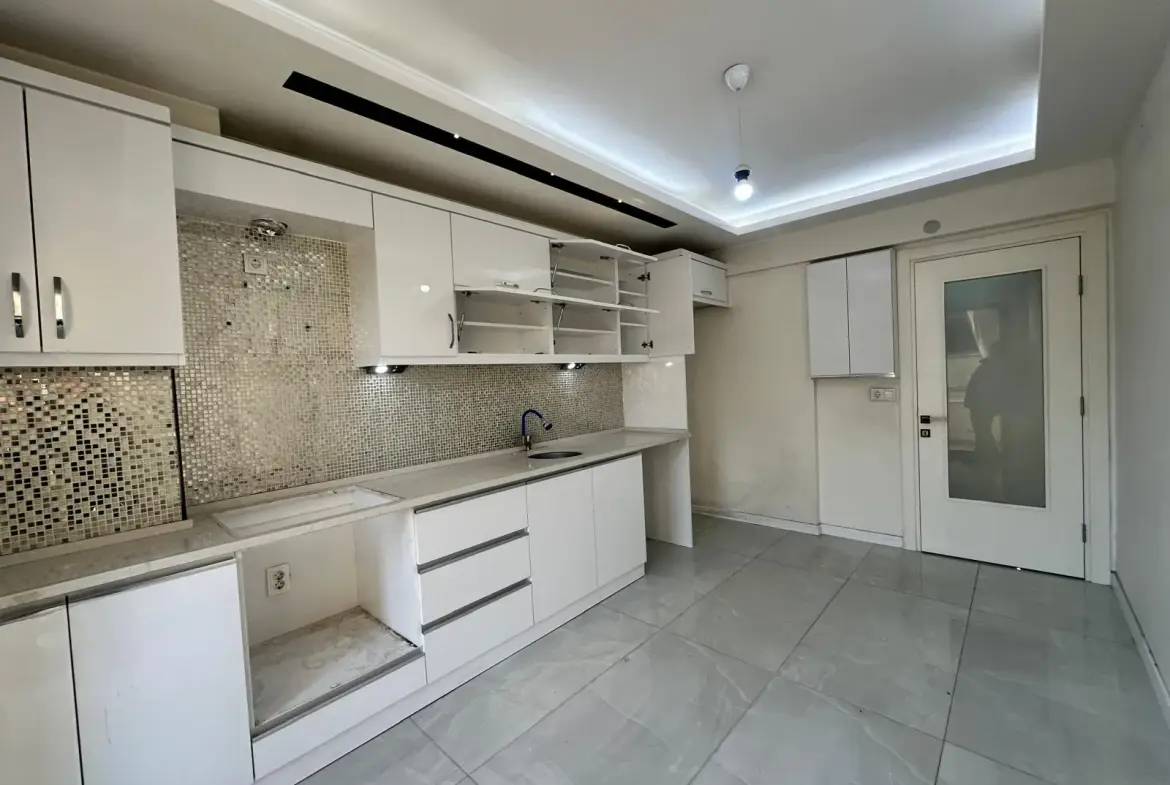 HAMİDİYE MAHALLESİ ULUPINAR CAMİ CİVARI SATILIK DAİRE
