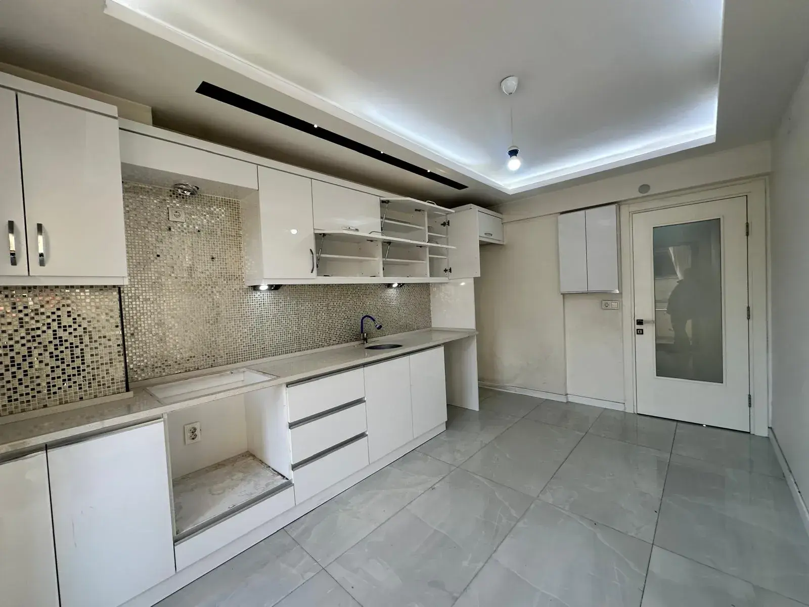 HAMİDİYE MAHALLESİ ULUPINAR CAMİ CİVARI SATILIK DAİRE