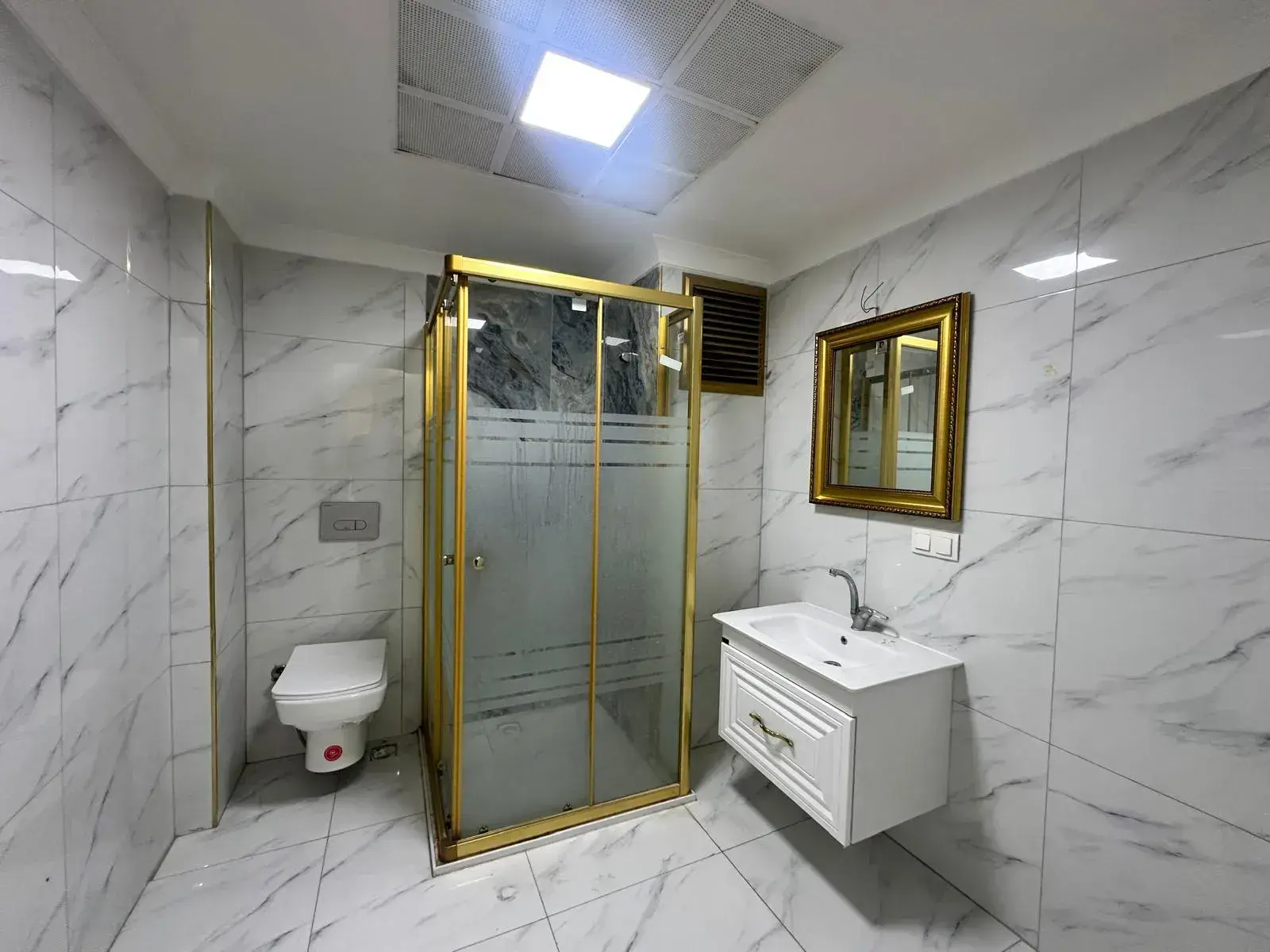 HAMİDİYE MAHALLESİ ULUPINAR CAMİ CİVARI SATILIK DAİRE