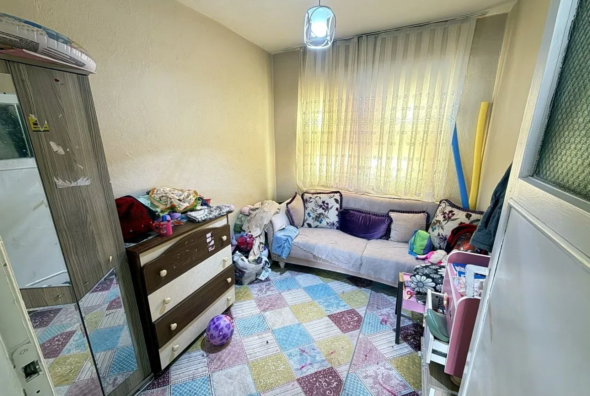 13 Eylül Mahallesi Laleli Düğün Salonu Civarı Satılık Müstakil Ev