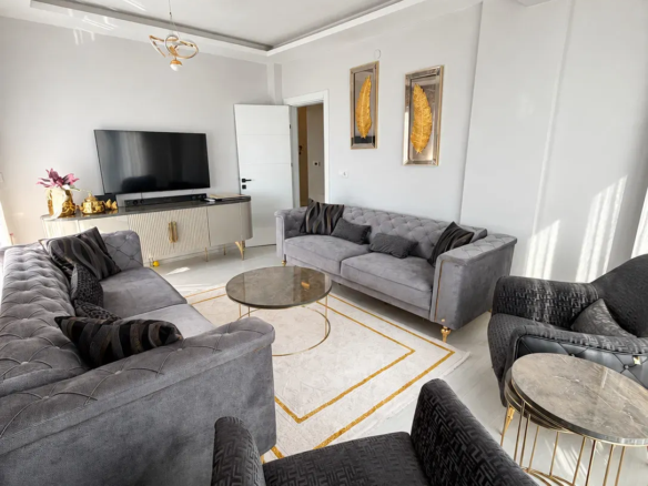 Kurtuluş Mahallesi Diş Hastanesi Altı 3+1 Satılık Daire