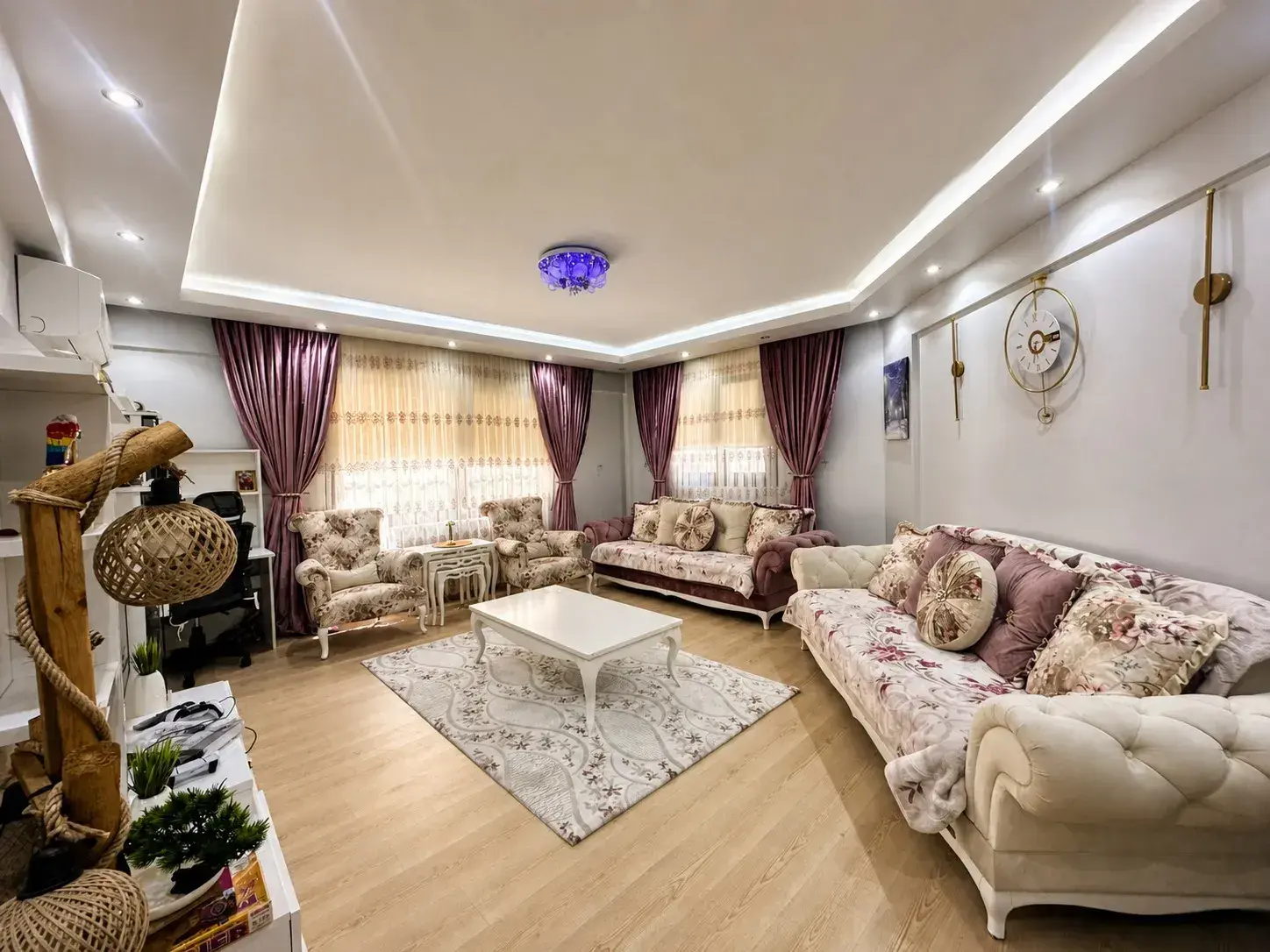 1854e173-b917-4c80-954f-2b7162f87b80-9 Soma Turgutalp Mahallesi Teraslı Asansörlü 3+1 Satılık Daire