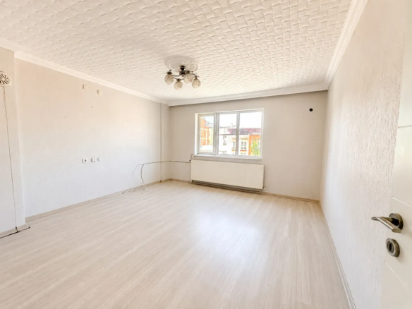 Kurtuluş Mahallesi Gama Lojmanları Civarı 2+1 Satılık Daire