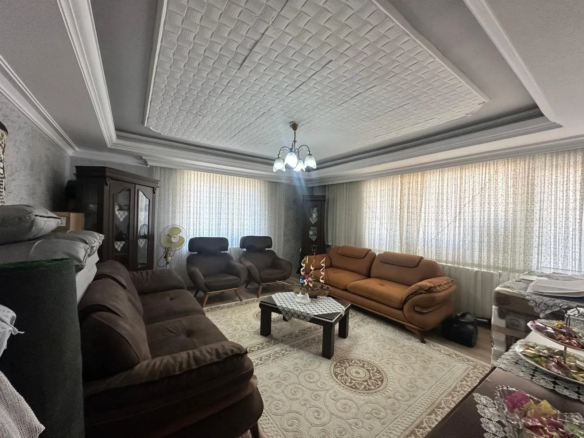 HAMİDİYE MAHALLESİ MEHMET AKİF CADDESİ ÜZERİNDE SATILIK DAİRE