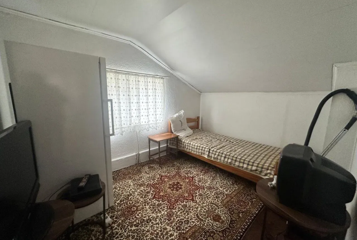 KURTULUŞ MAHALLESİ PAZAR YERİ CİVARINDA 270 m² SATILIK TRİPLEKS