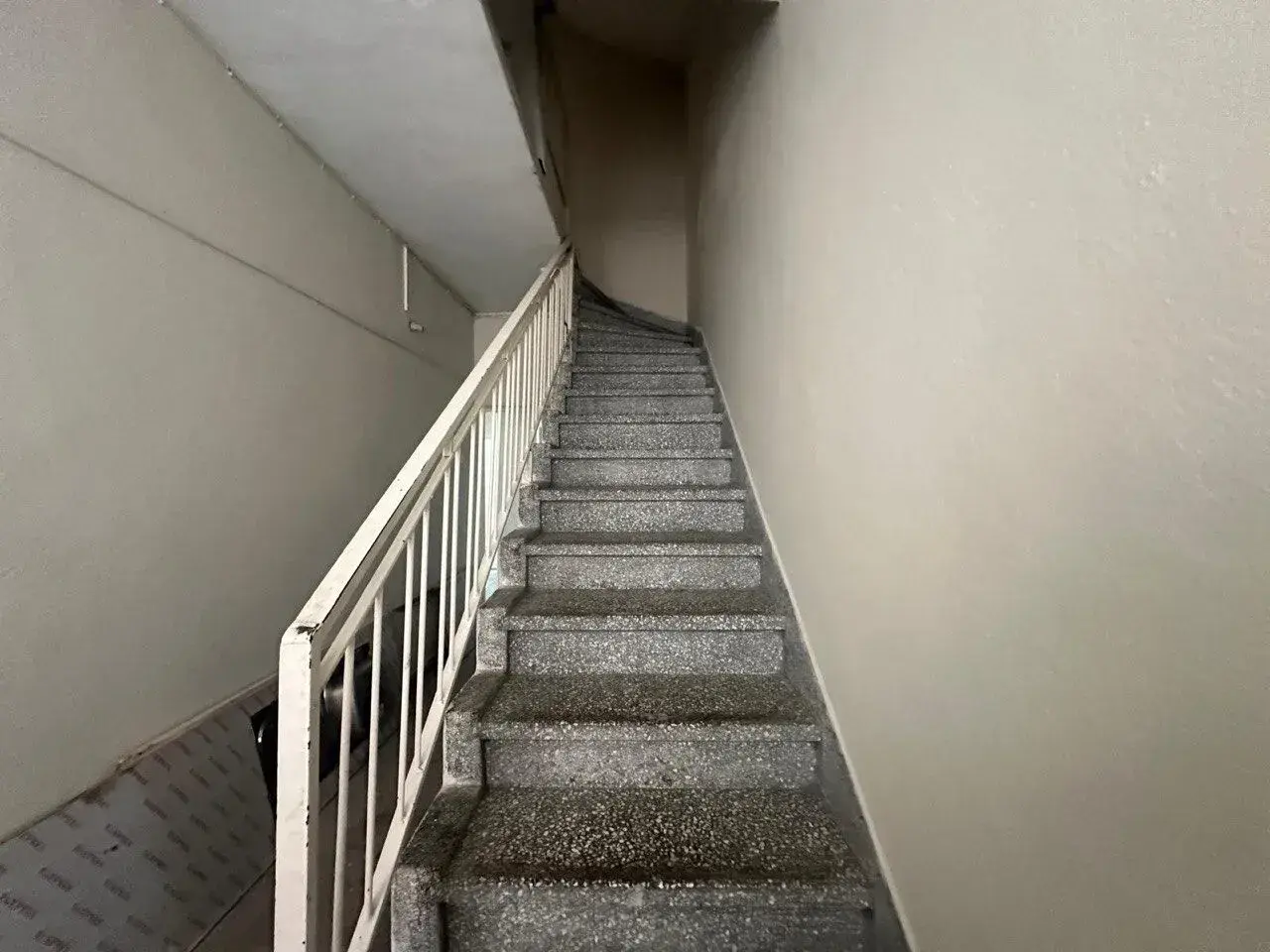 KURTULUŞ MAHALLESİ PAZAR YERİ CİVARINDA 270 m² SATILIK TRİPLEKS