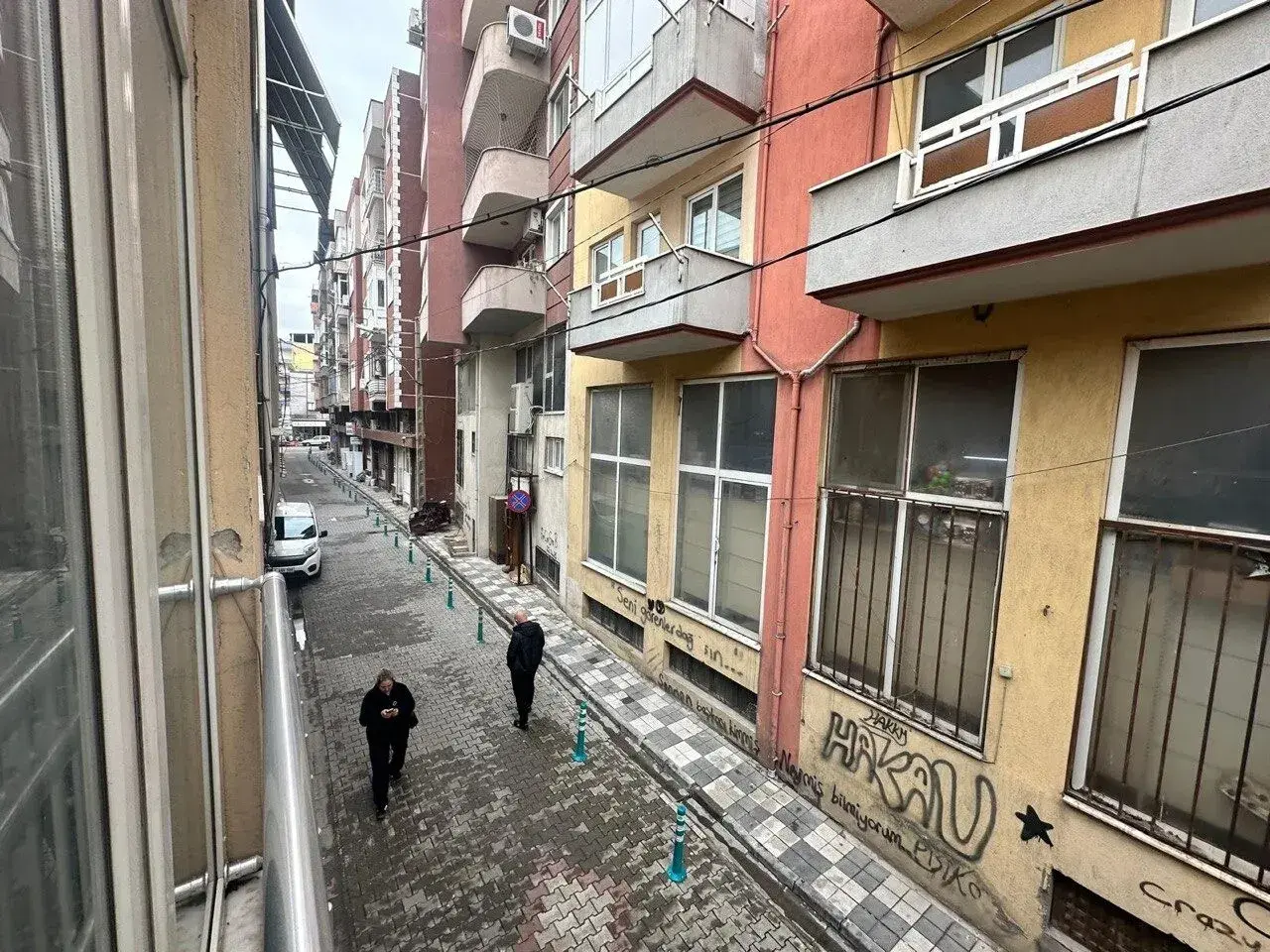 KURTULUŞ MAHALLESİ PAZAR YERİ CİVARINDA 270 m² SATILIK TRİPLEKS