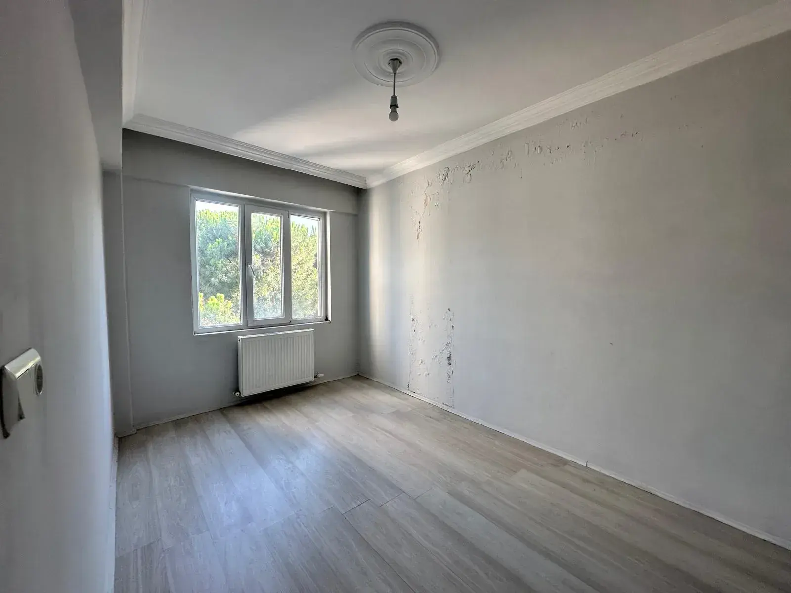 KURTULUŞ MAHALLESİ SEAŞ SİTESİ KARŞISINDA KİRALIK DAİRE