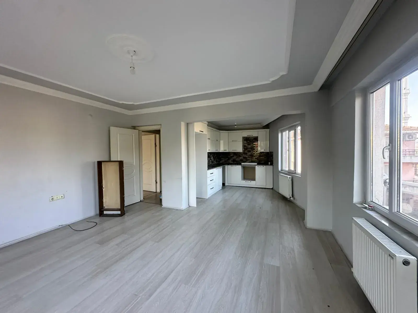 KURTULUŞ MAHALLESİ SEAŞ SİTESİ KARŞISINDA KİRALIK DAİRE