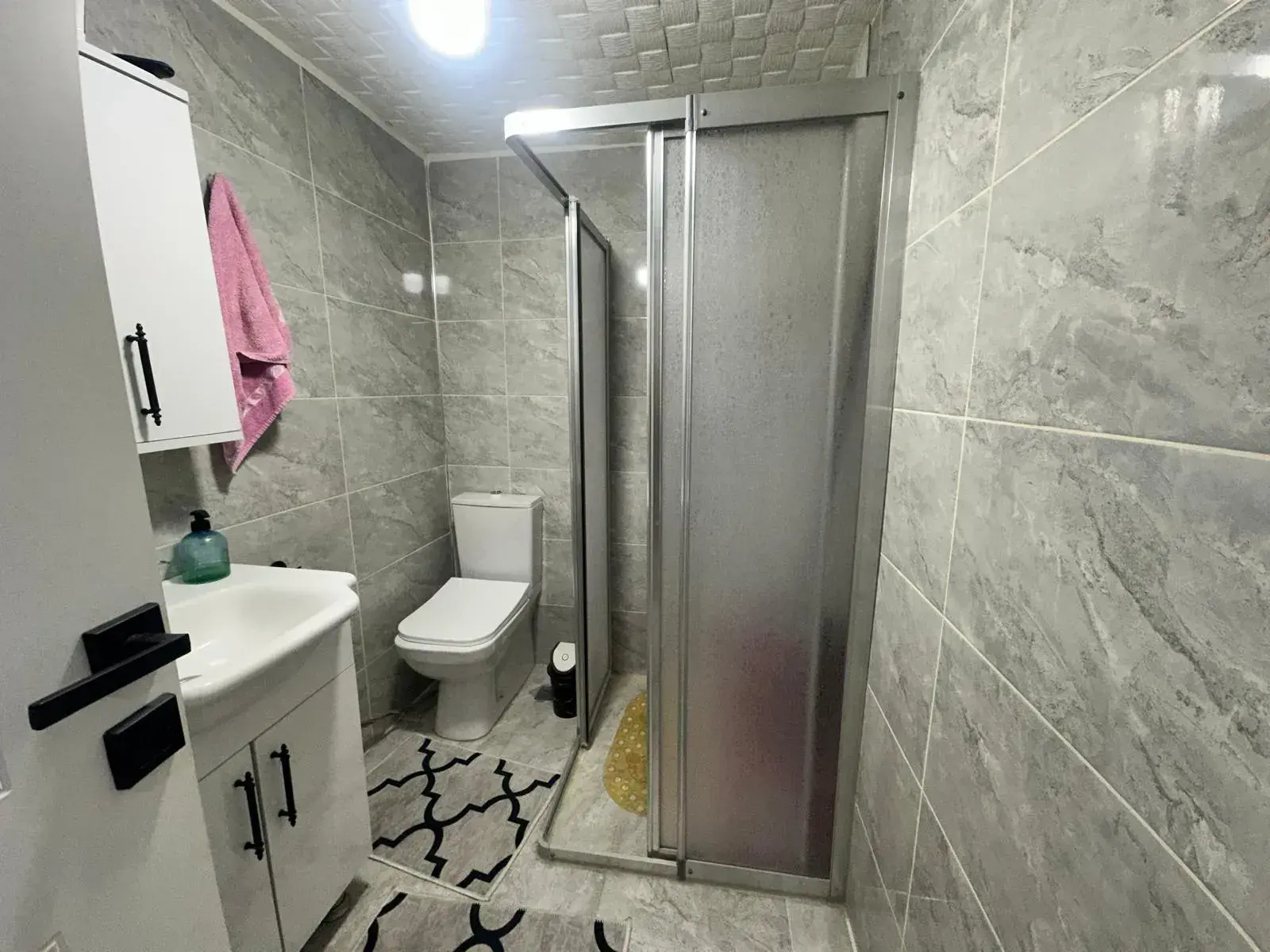 308cd4f9-b7d5-4199-a7b6-8b6e1fec49de ESKİ POLİS KARAKOLU ALTINDA SATILIK DAİRE