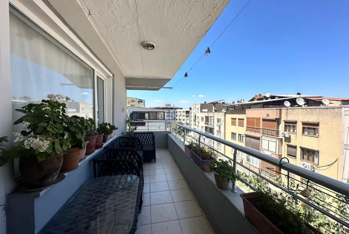 HAMİDİYE MAHALLESİ MEHMET AKİF CADDESİ ÜZERİNDE SATILIK DAİRE