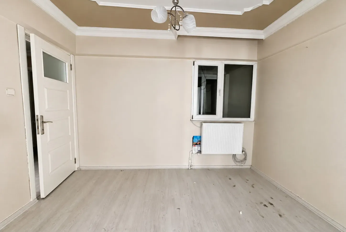 Kurtuluş Mahallesi Çarşamba Pazarı Civarı 3+1 Satılık Daire