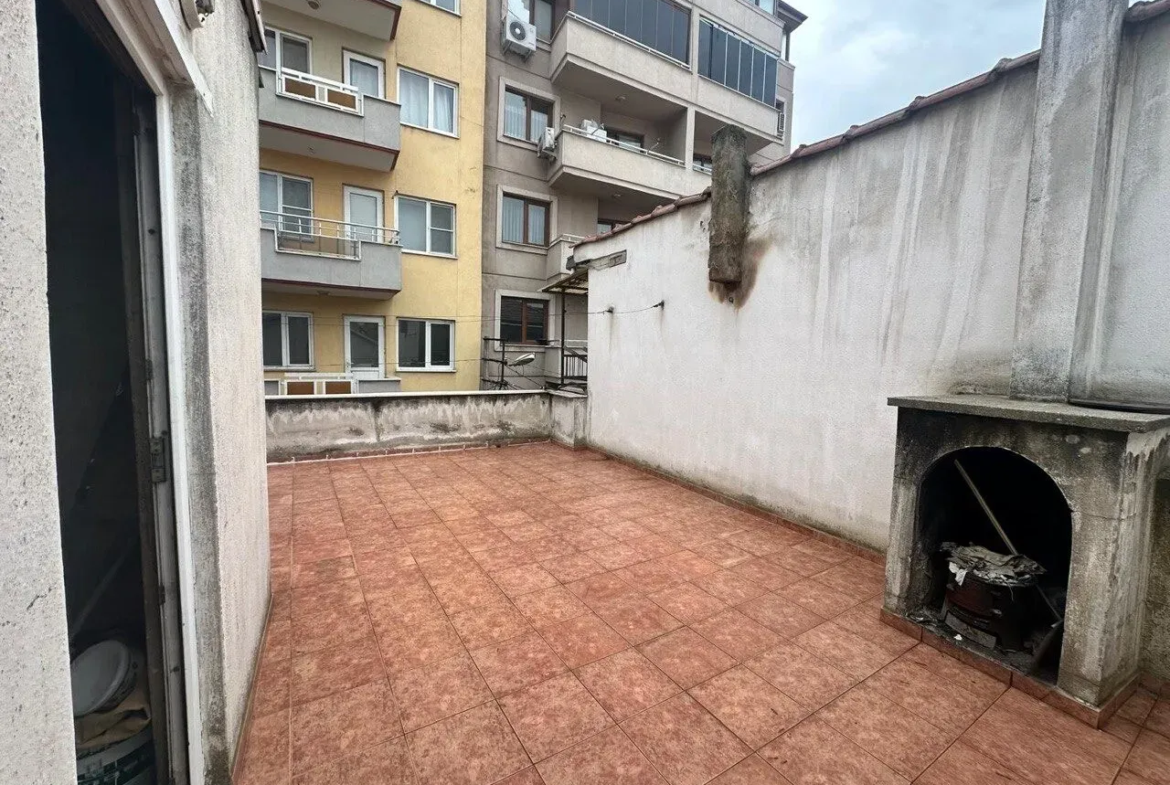 KURTULUŞ MAHALLESİ PAZAR YERİ CİVARINDA 270 m² SATILIK TRİPLEKS