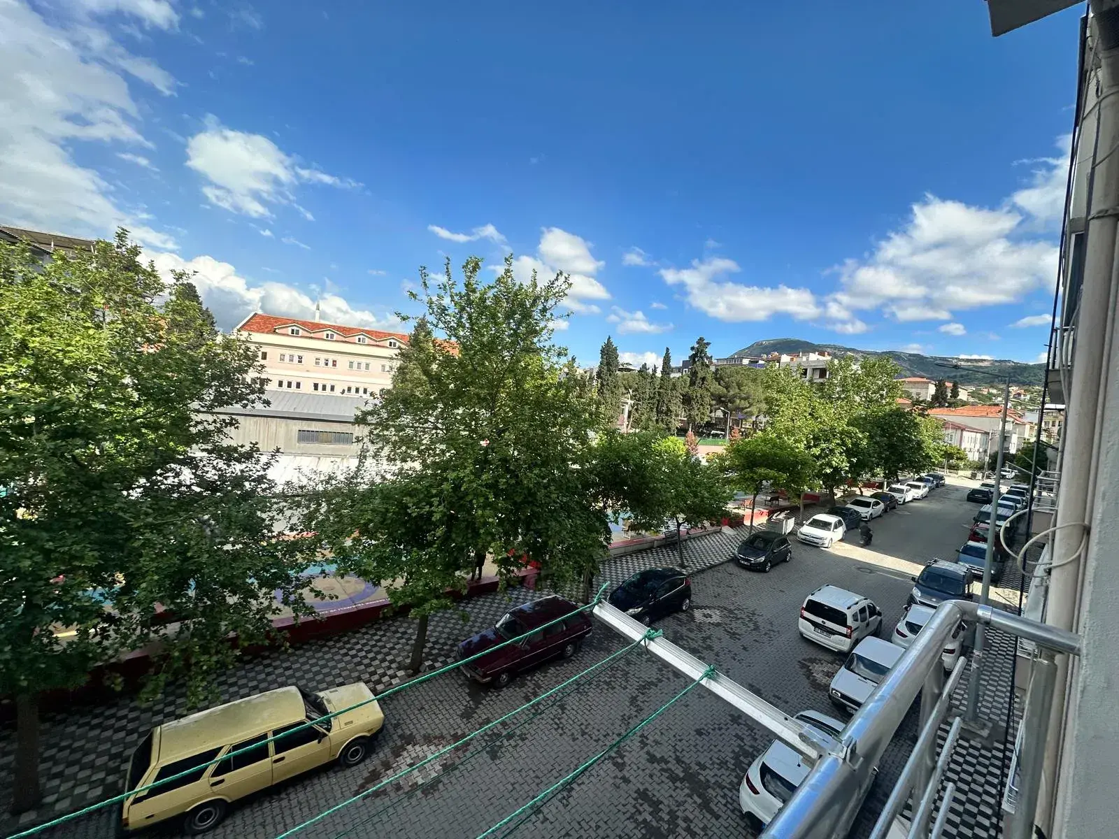 35b13e99-e914-434e-9892-26ec941940fb ESKİ POLİS KARAKOLU ALTINDA SATILIK DAİRE