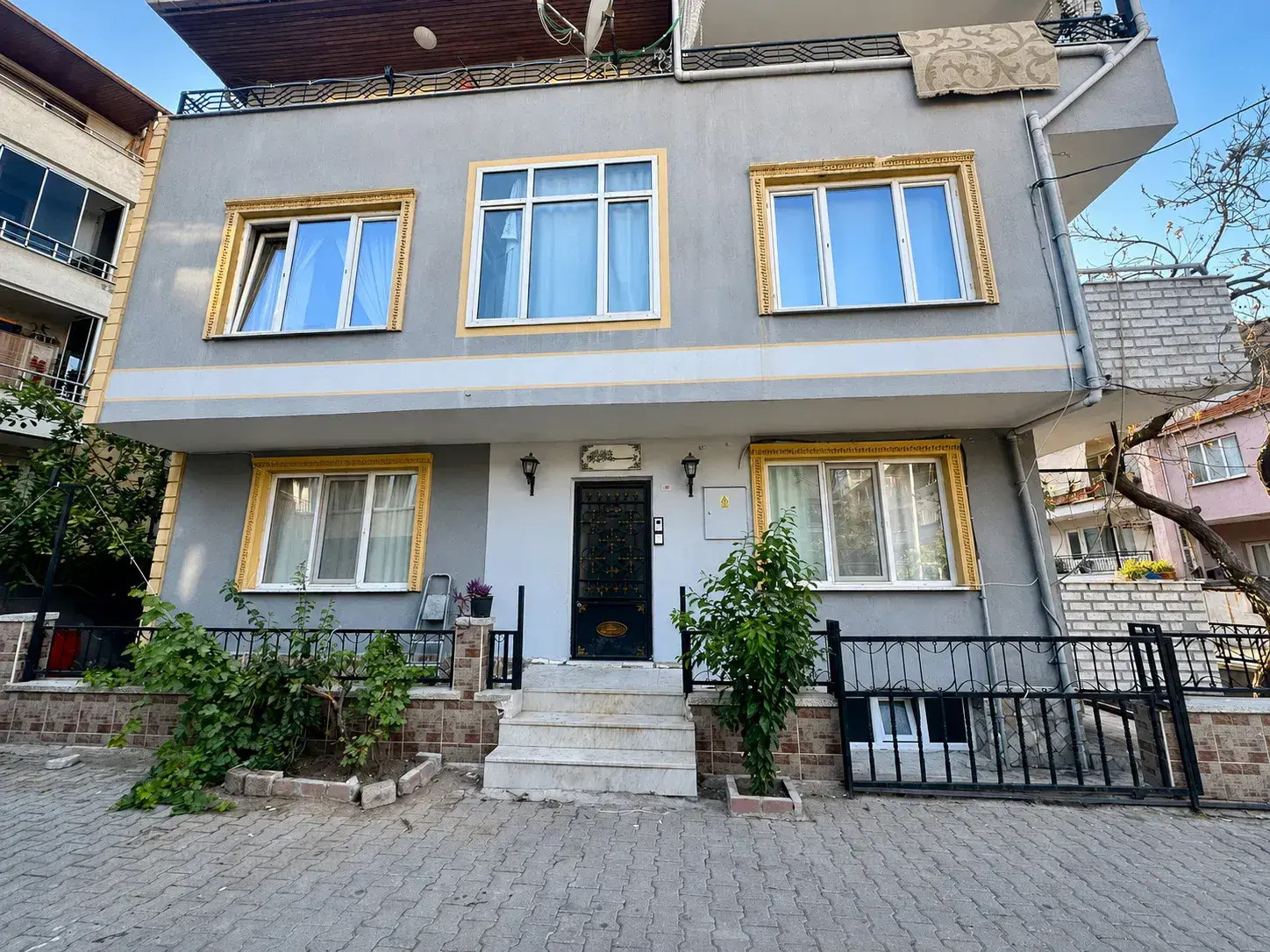 NAKLİYECİLER OKULU CİVARI SATILIK MÜSTAKİL